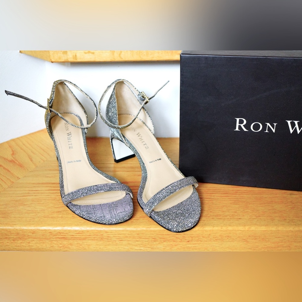 BNIB Ron White sandals